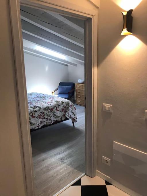 Garda Lake Attic Montinelle ภายนอก รูปภาพ